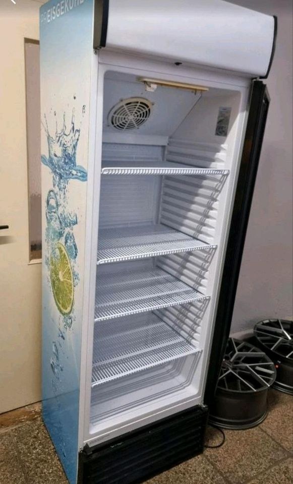 Getränkekühlschrank mieten in Borna – Getränke kalt für alle – 2