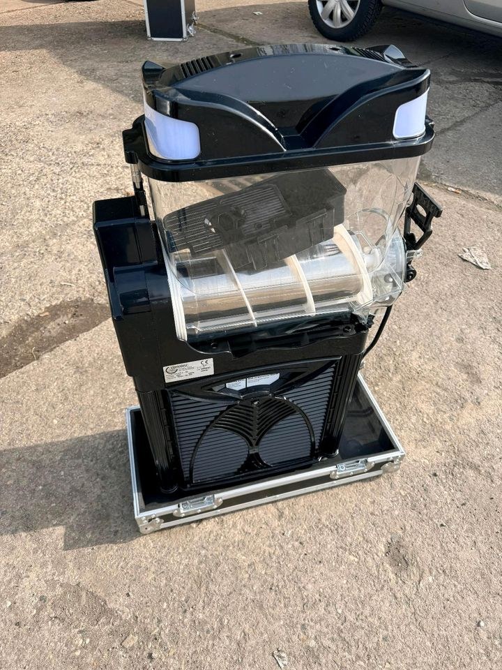 Slush Eismaschine 10L Fest Sommer mieten bei Automobile Guschel – 4
