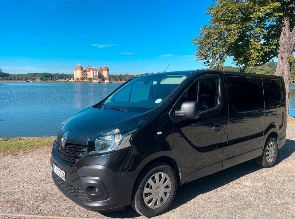 Renault Trafic 9 Sitzplätze Transporter mieten in Wilschdorf