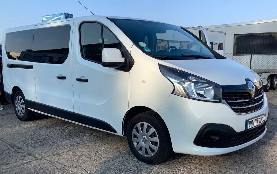 Renault Trafic 8 Sitzplätze Transporter mieten in Wilschdorf