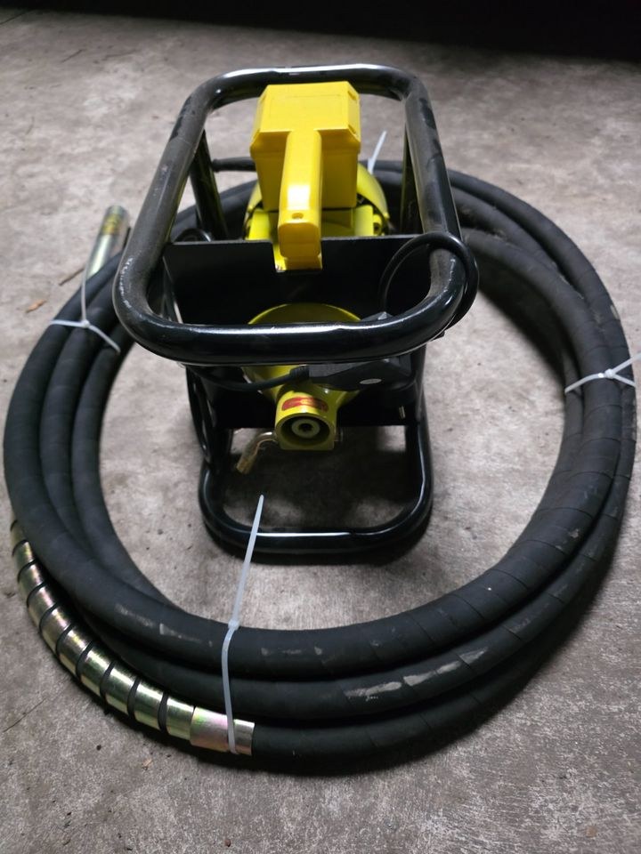 Rüttelflasche Betonrüttler Betonverdichter mieten in Dorstfeld – 2
