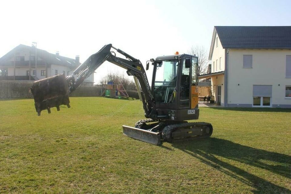 Minibagger 2,7T Bagger Stampfer Rüttelplatten mieten in Pollenfeld – 2