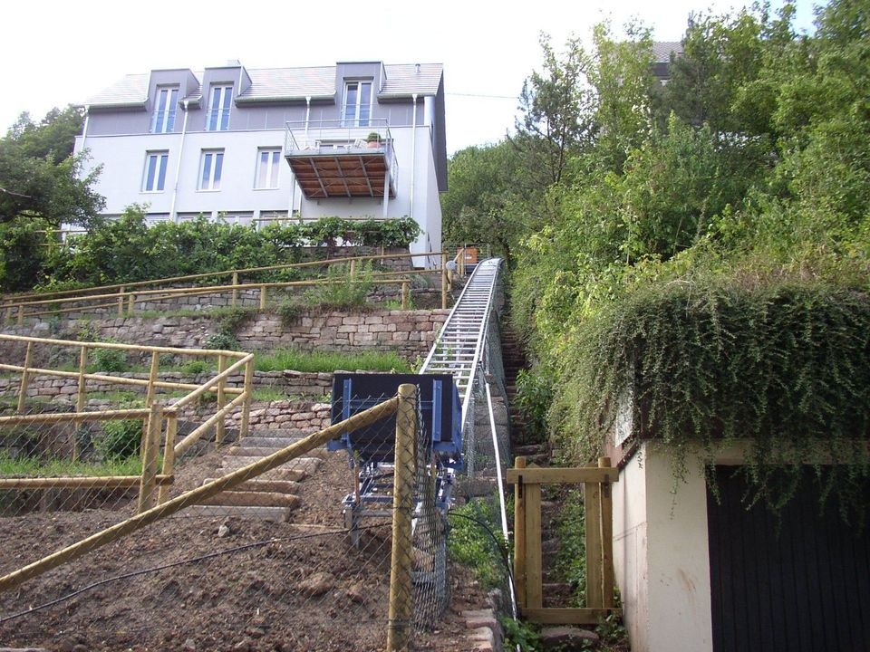 Schrägaufzug Umzugslift Hanglift Stecklift mieten bei BNS – 3