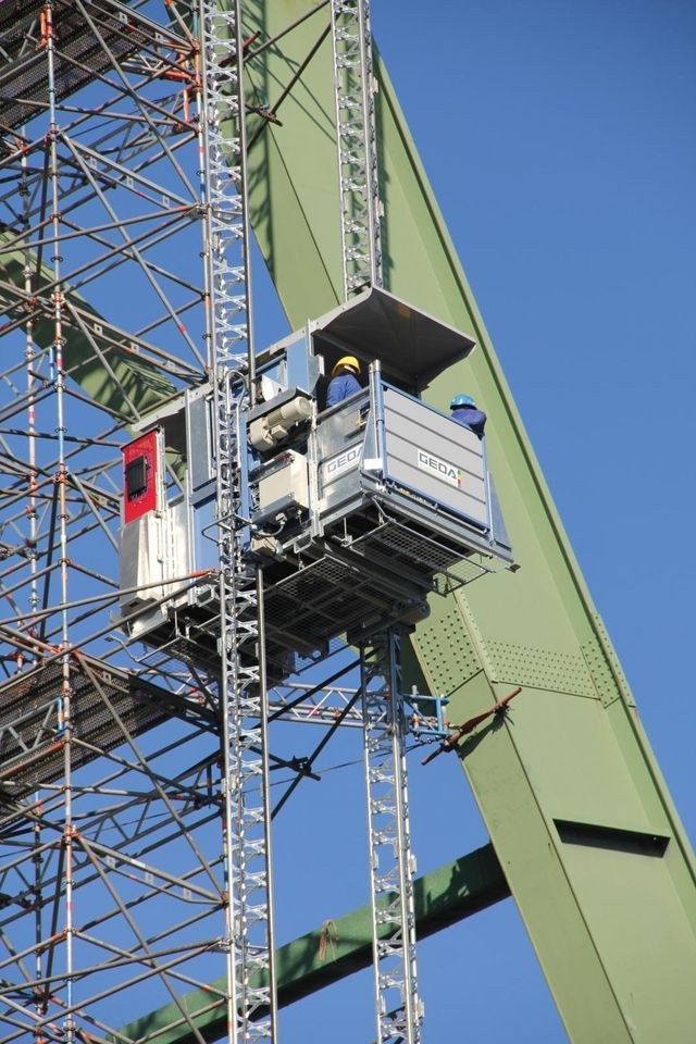 Bauaufzug Transportbühne Personen mieten bei BNS – statt Treppenhaus – 3