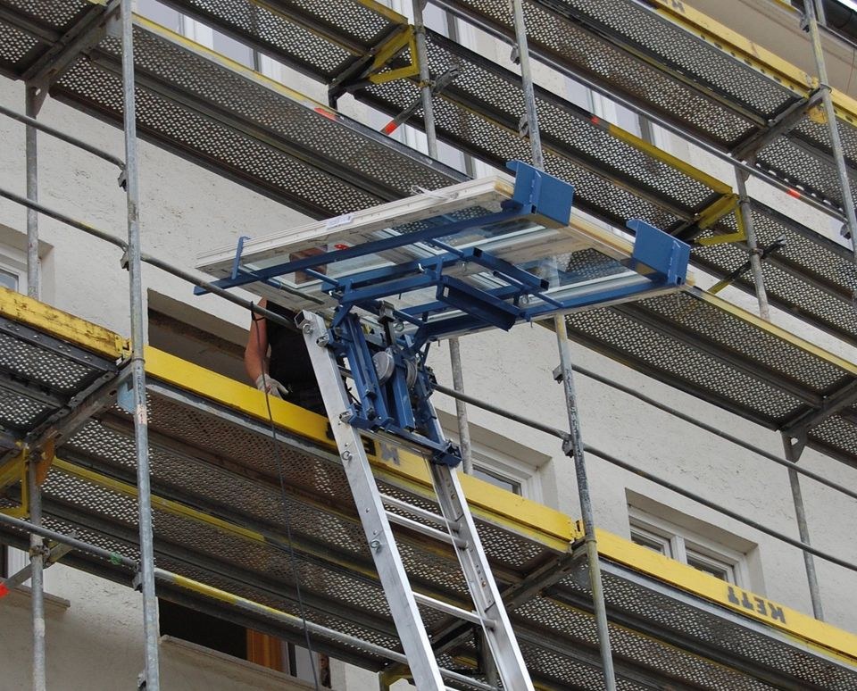 Schrägaufzug Umzugslift Hanglift Stecklift mieten bei BNS – 2