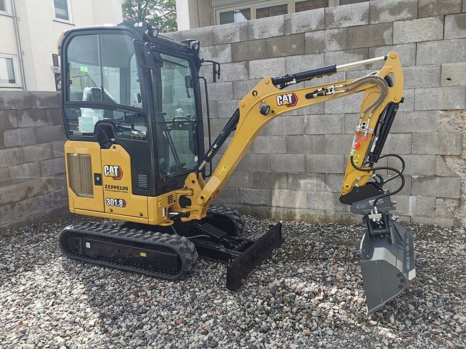 2t Minibagger CAT 301.8 Tag mieten bei BauMa³ – 4