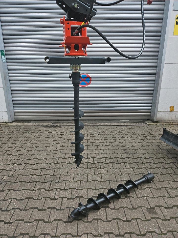 Bohrer Bohrgerät Erdbohrer Pfähle setzen Bagger mieten