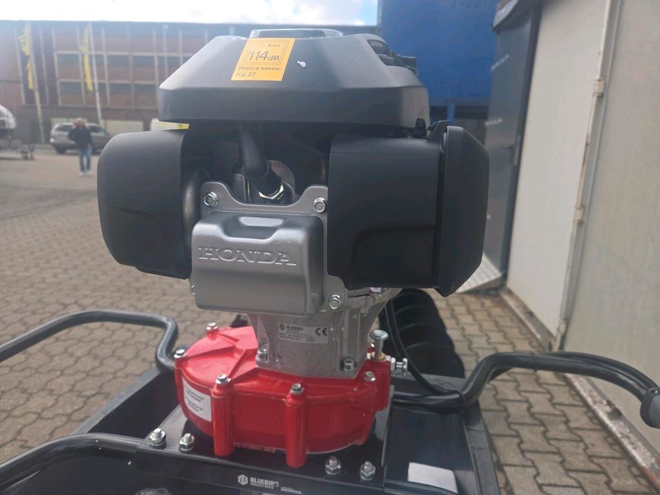 Erdbohrer Erdlochbohrer Honda Benzin 10 40cm mieten in Mülheim (Ruhr)