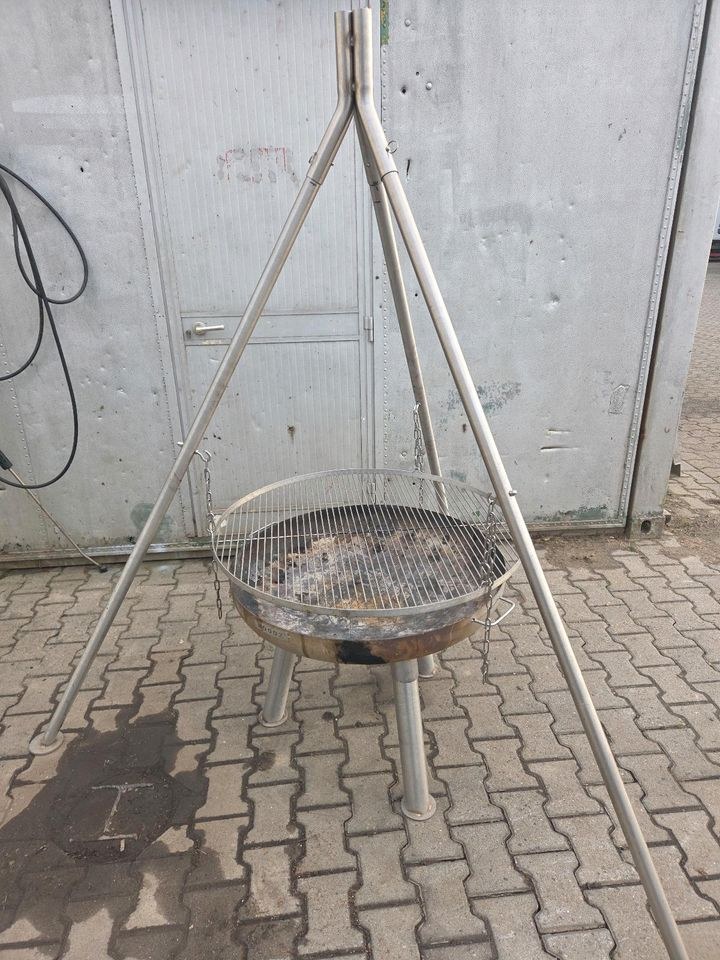 Grill Holzkohle 90cm kein Schwenkgrill mieten bei Friedrich - Ebert