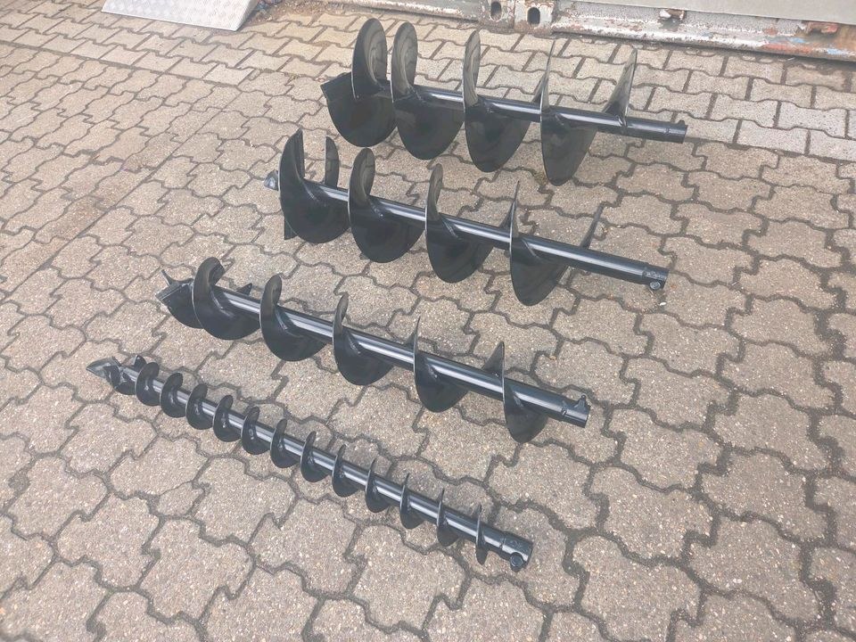 Erdbohrer Erdlochbohrer Honda Benzin 10 40cm mieten in Mülheim (Ruhr) – 4