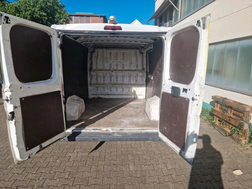 Transporter Miettransporter Umzugswagen Umzug mieten in Mülheim (Ruhr) – 3