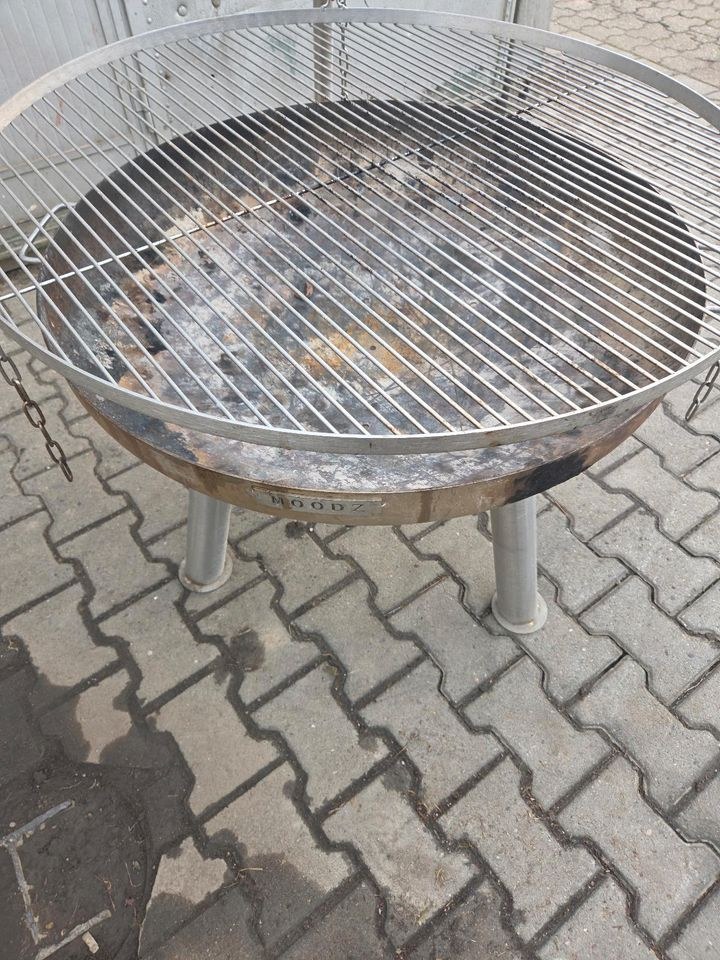 Grill Holzkohle 90cm kein Schwenkgrill mieten bei Friedrich - Ebert – 2