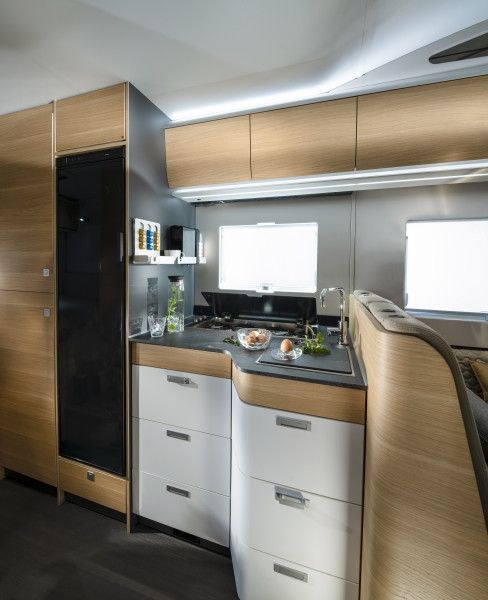 Wohnmobil Alkoven Adria Coral XL mieten in Gütersloh – 4