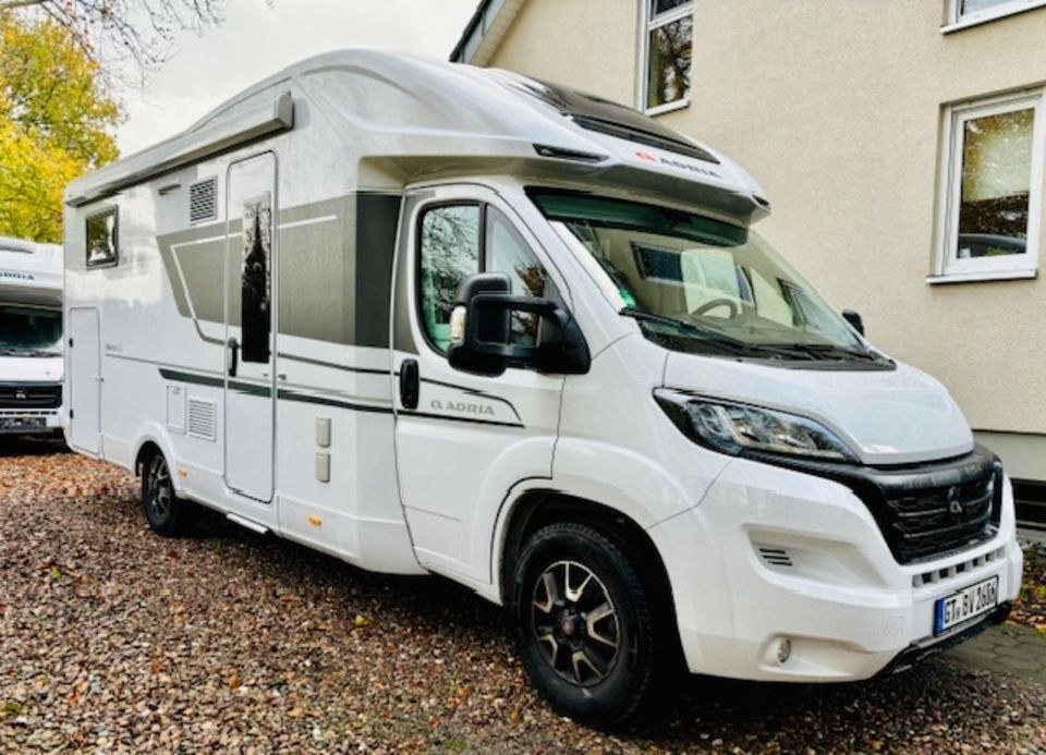 Wohnmobil Adria Matrix 670 SL mieten in Gütersloh