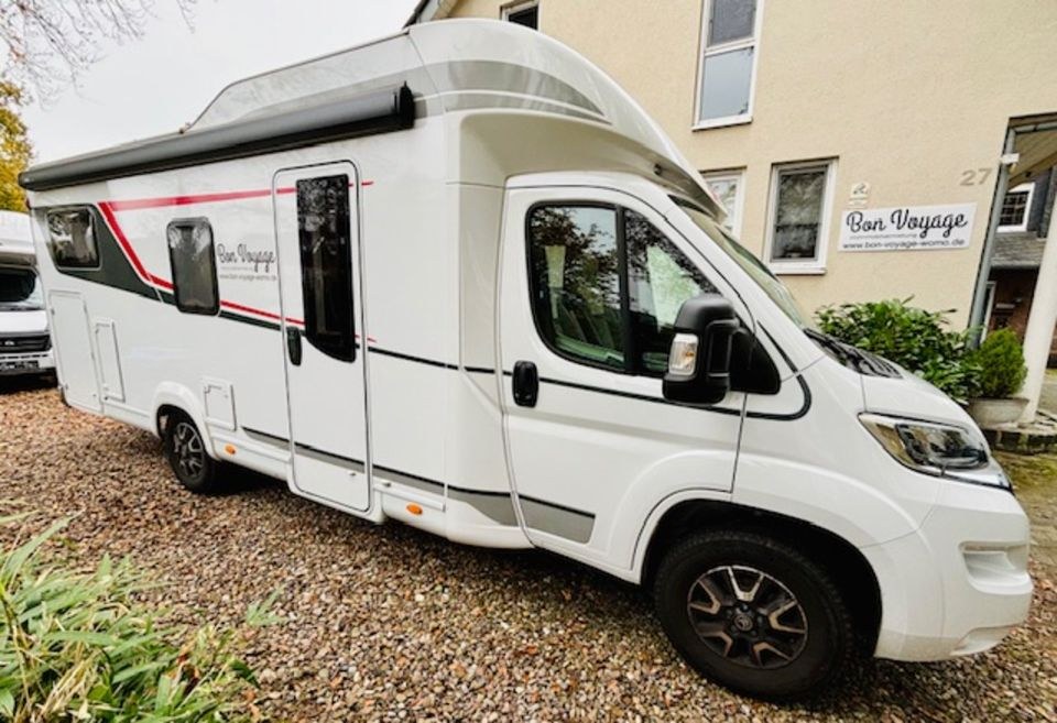 Wohnmobil Teilintegriert LMC H730G mieten in Gütersloh