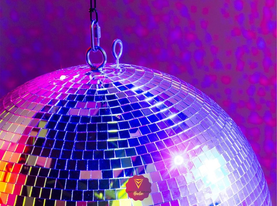 Discokugel PA Lautsprecher Licht mieten in Treptow – 3
