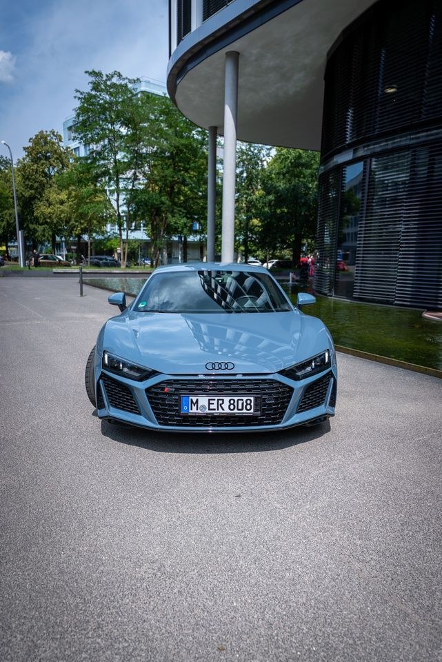Audi R8 V10 Coupé Sportwagen ohne Kreditkarte mieten in Bogenhausen – 3