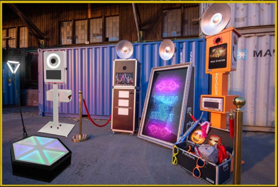 Fotospiegel Magic Mirror Fotobox Halloween mieten in Schenefeld – 2