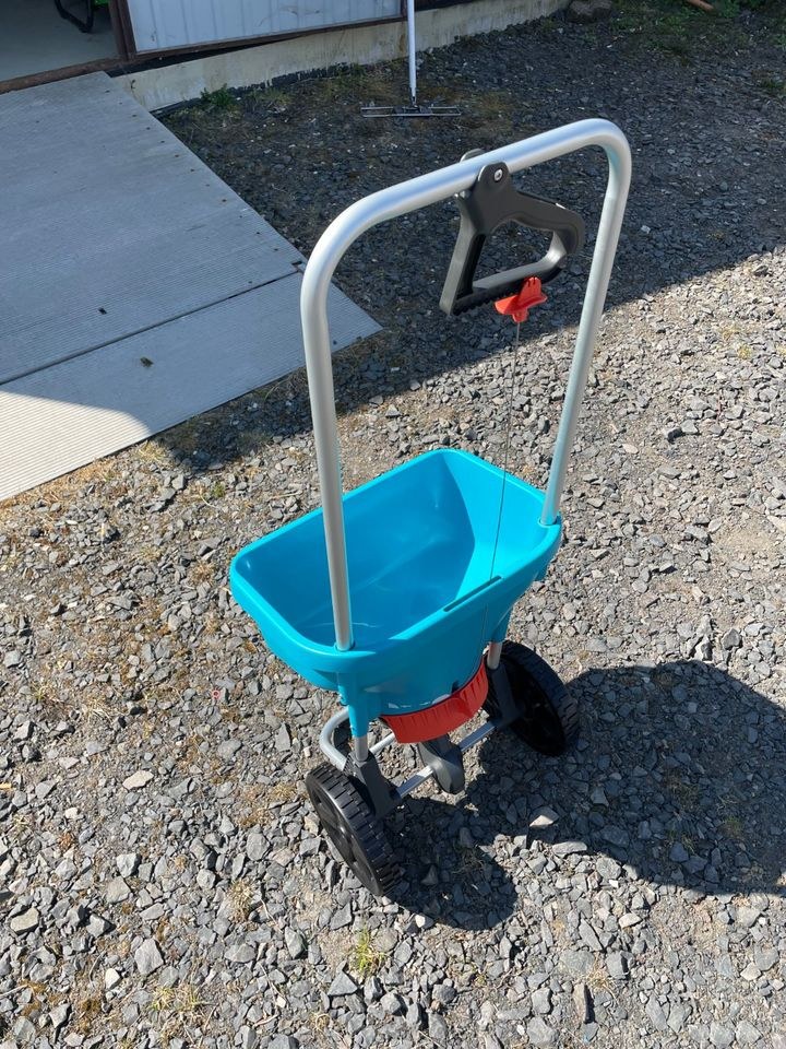Streuwagen Gardena XL mieten in Leuterod – für Garten & Grundstück – 2
