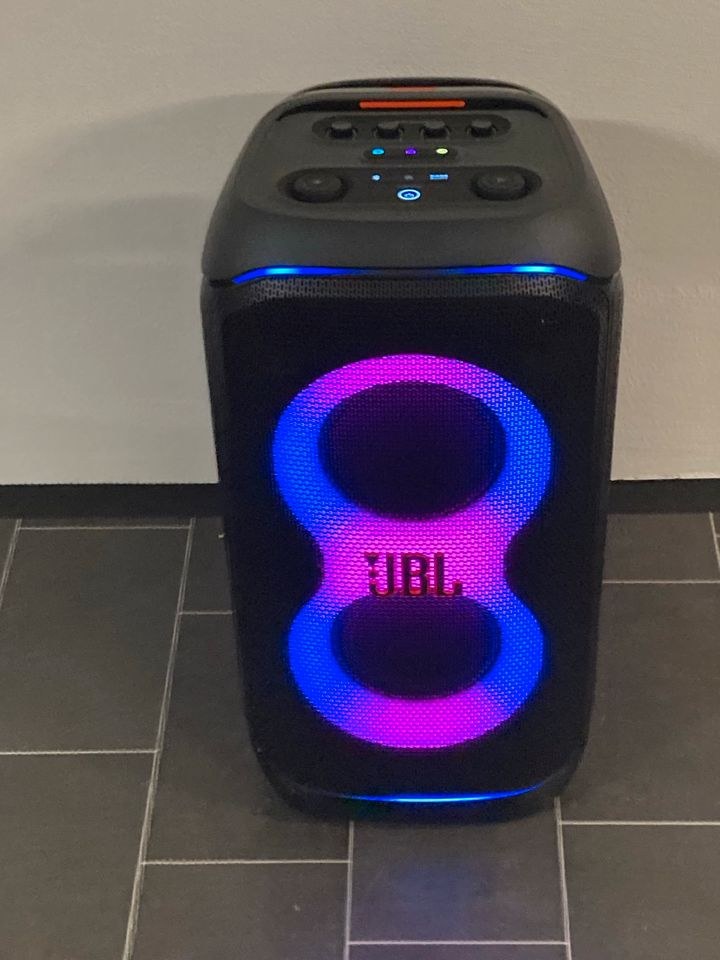 JBL Partybox 320 inkl Mikrofon mieten in Erding – Party-Sound