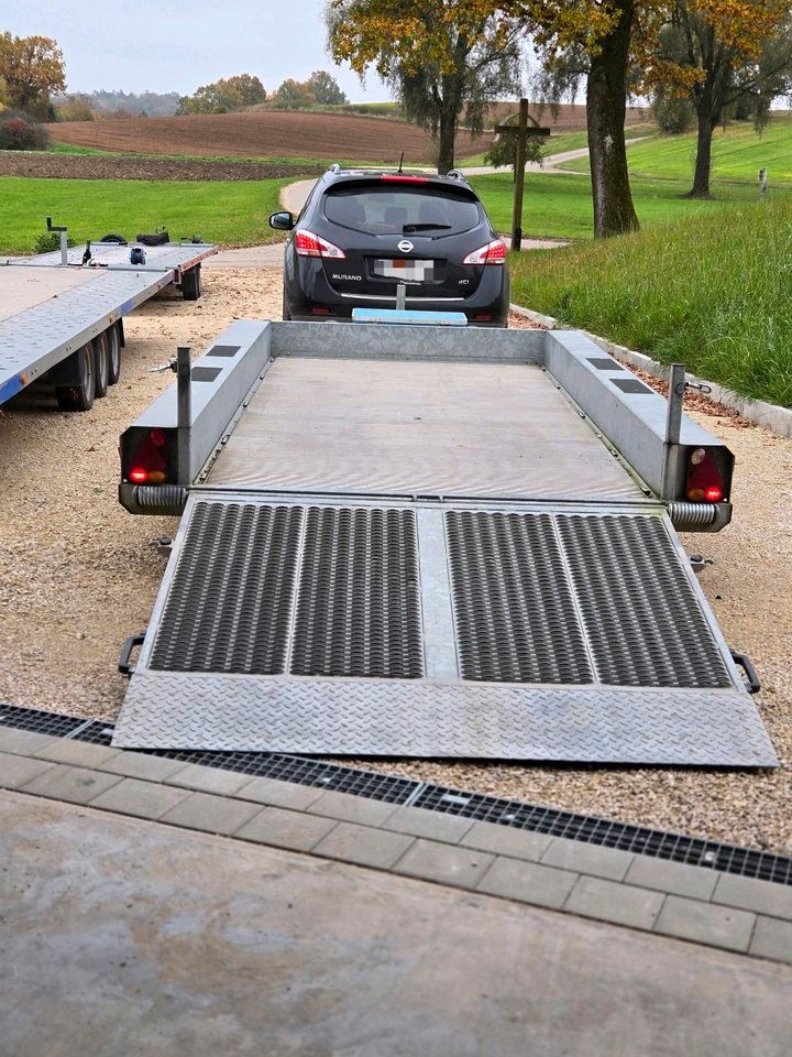 N BAUMASCHINENTRANSPORTANHÄNGER FLACHE LADERAMPE mieten – 2