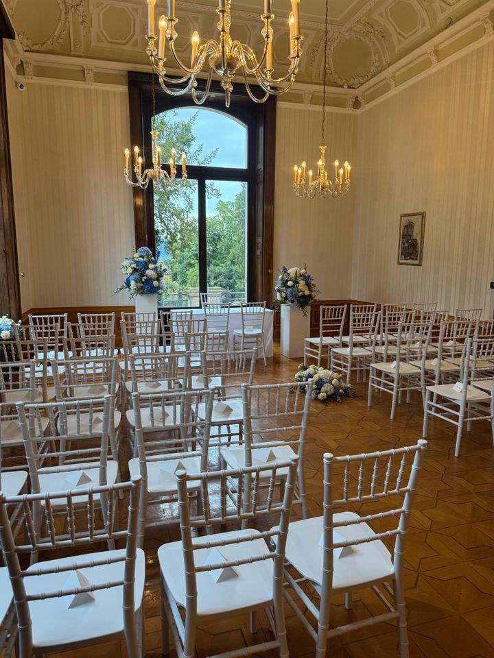 Stühle Tische Deko Hochzeiten Feiern mieten bei Fantastisch