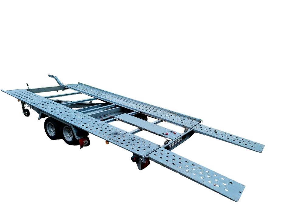 Autotrailer PONGRATZ 2,6t mieten in Stuhr – für den Fahrzeugtransport