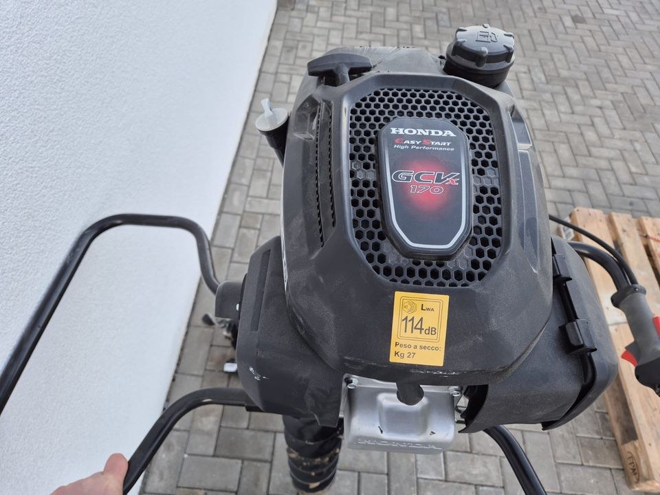 ohne Limit mieten bei Gamon Bau – für Zaunpfosten & Pflanzlöcher – 4