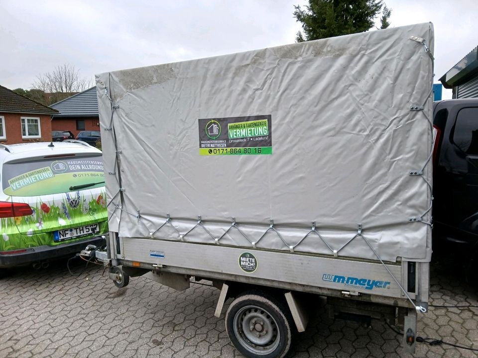 Plananhänger Rückwärts kipper mieten in Ladelund – für Erde & Schutt
