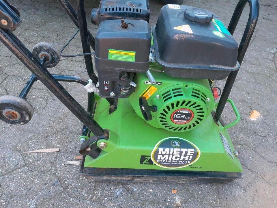 Zipper rüttelplatte zi rpe90 mieten in Ladelund