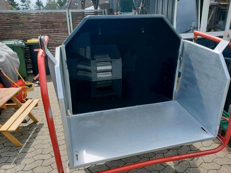Holzhäcksler Schredder Hackschnitzel mieten in Ladelund – 3