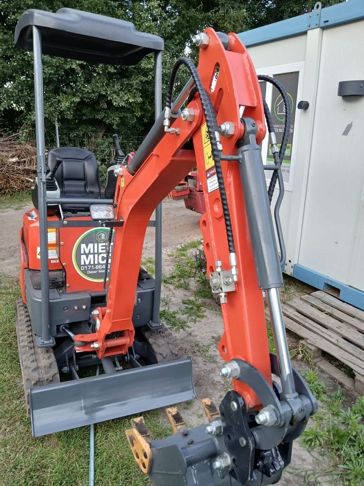 Mini Bagger Rampen Anhänger mieten in Ladelund