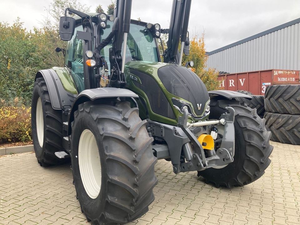 Valtra N155 Schlepper mieten in Wrestedt – Zubehör statt Kauf – 4