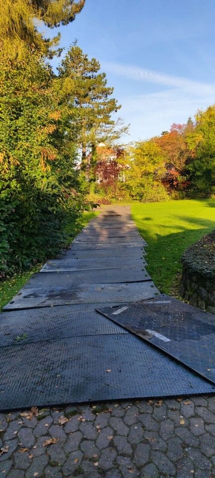 Bodenschutzplatte Fahrplatten Baustrasse mieten in Wrestedt – 2