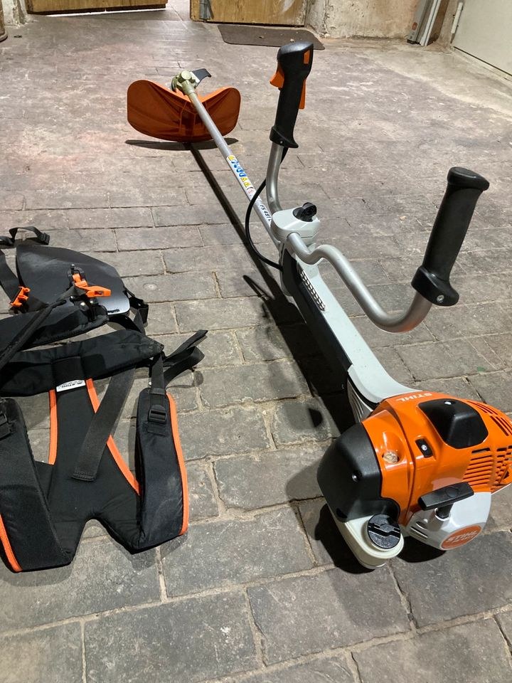 Stihl FS 491 Freischneider mieten in Wrestedt