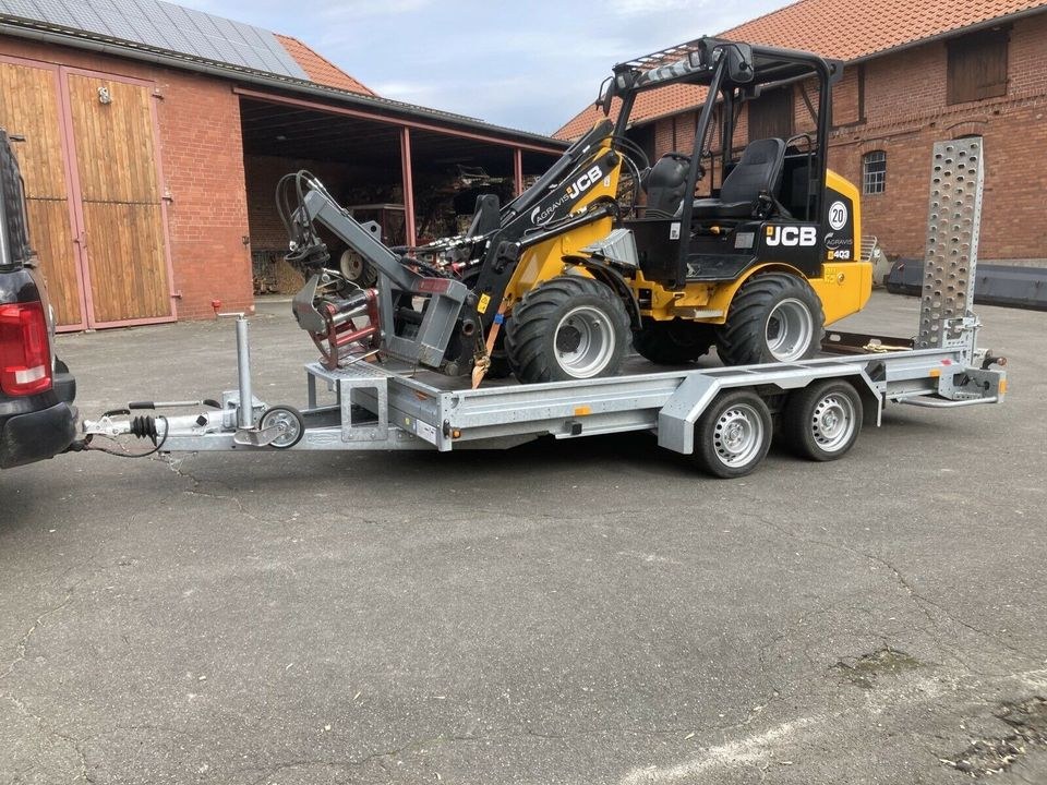Radlader Hoflader JCB 403 mieten in Wrestedt