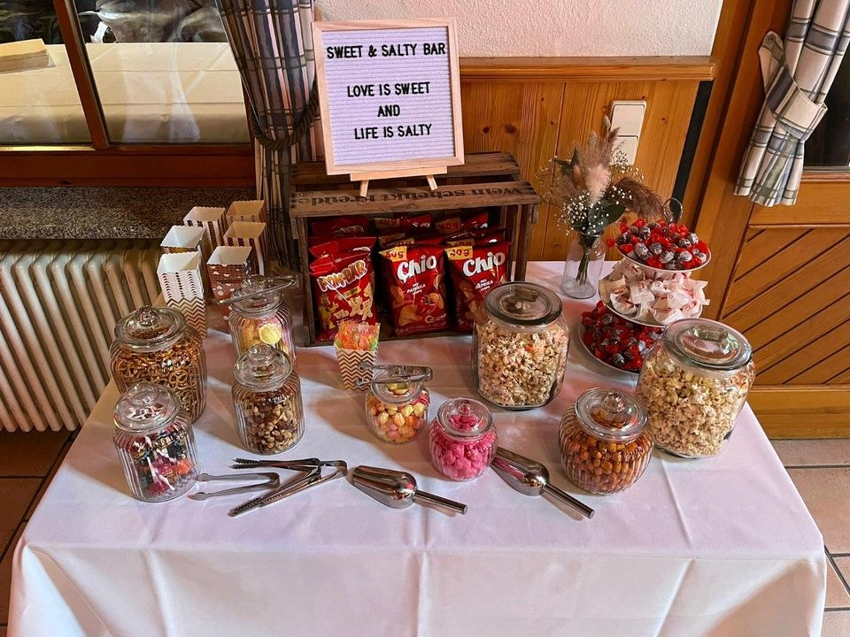 Saftbar zum Sektempfang mieten bei JF Baudienstleistungen – mobile Bar