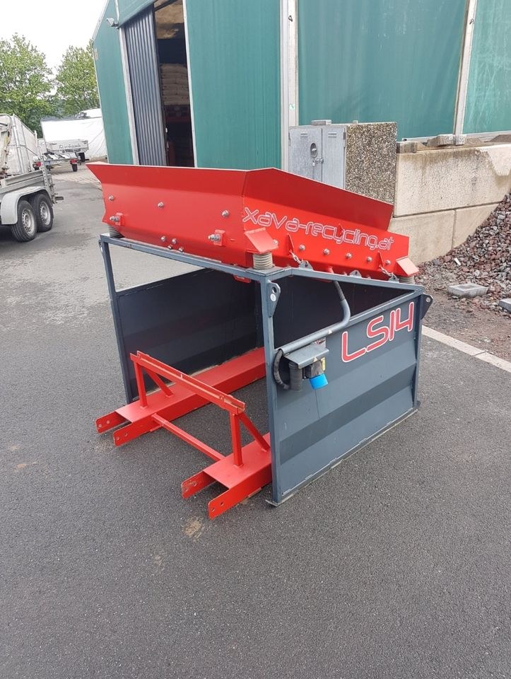 Siebanlage Rüttelsieb Bagger Erde mutterboden mieten in Ense – 4