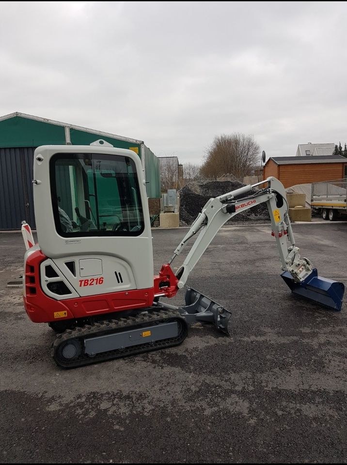 Takeuchi 1,9 Tonnen Bagger Garten Minibagger mieten in Ense