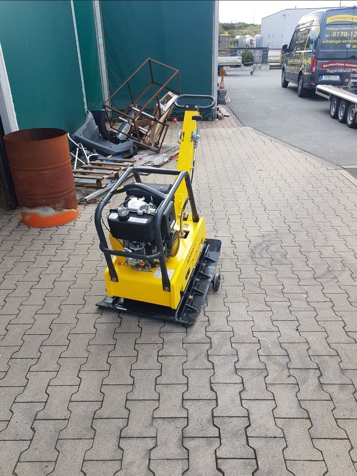 340 kg Rüttelplatte verdichter Bagger Stampfer mieten in Ense – 2