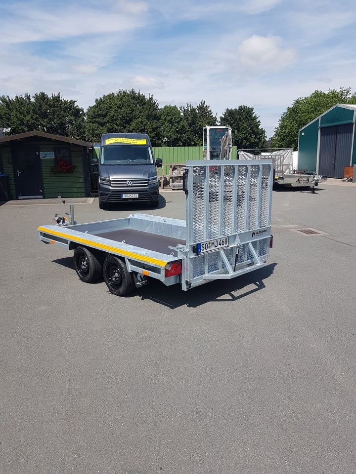 Baumaschinen Anhänger Bagger Transporter mieten bei Vermietung Jolk