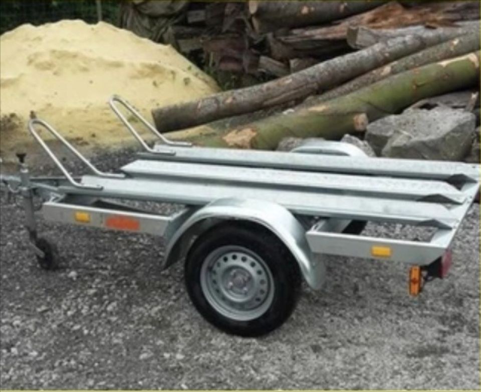 Motorrad Anhänger Roller Transporter Urlaub mieten bei Vermietung Jolk