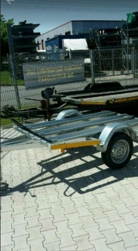 Motorrad Roller Anhänger Urlaub Transporter l mieten in Ense