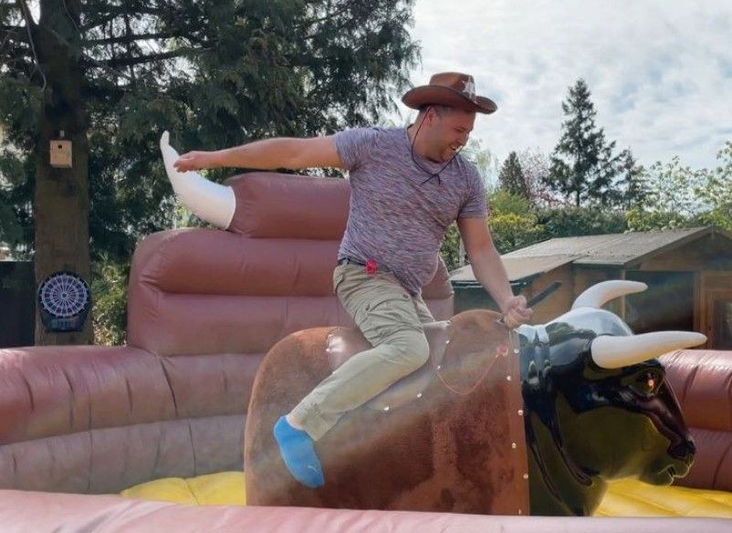 Rodeo Bullriding Bullenreiten Hüpfburg mieten in Paderborn – 4