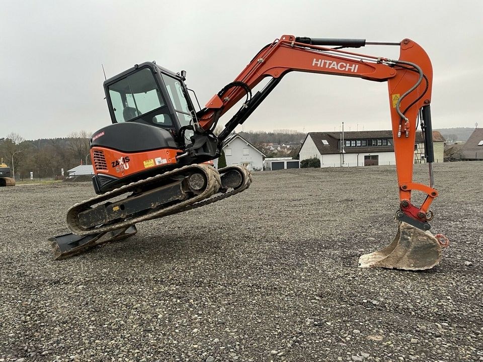 Minibagger Hitachi ZX52U 5t Bagger K&K mieten in Mücke