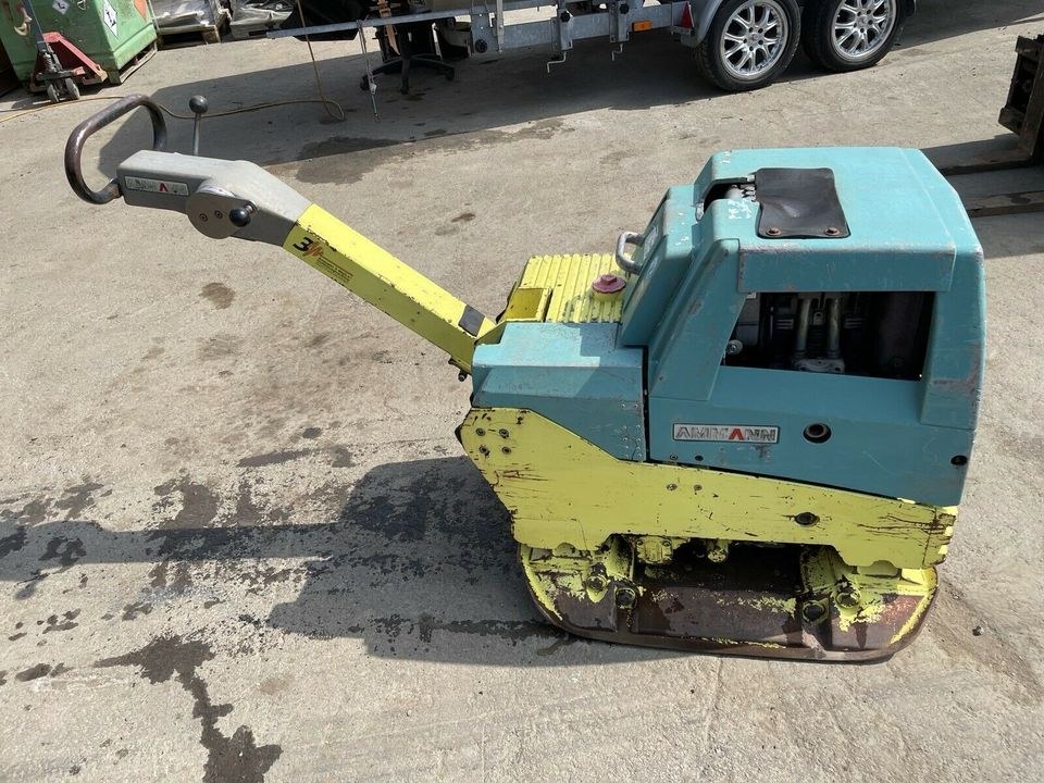 Rüttelplatte Amman AVH 6030 E Start 533 Kg mieten in Mücke