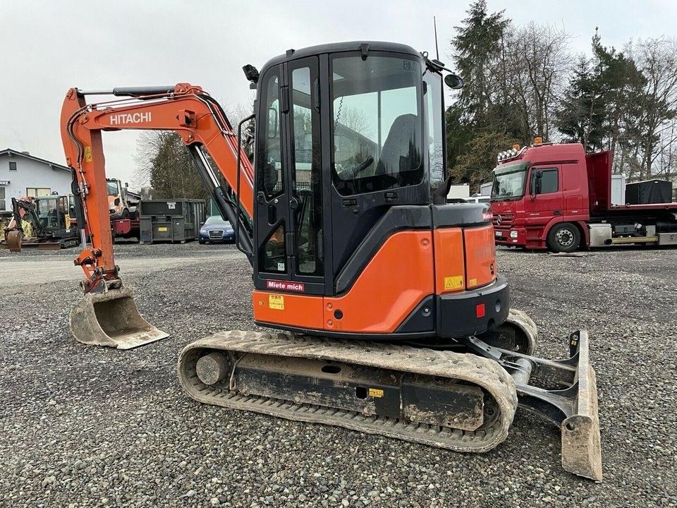 Minibagger Hitachi ZX52U 5t Bagger K&K mieten in Mücke – 4
