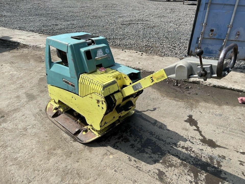 Rüttelplatte Amman AVH 6030 E Start 533 Kg mieten in Mücke – 2