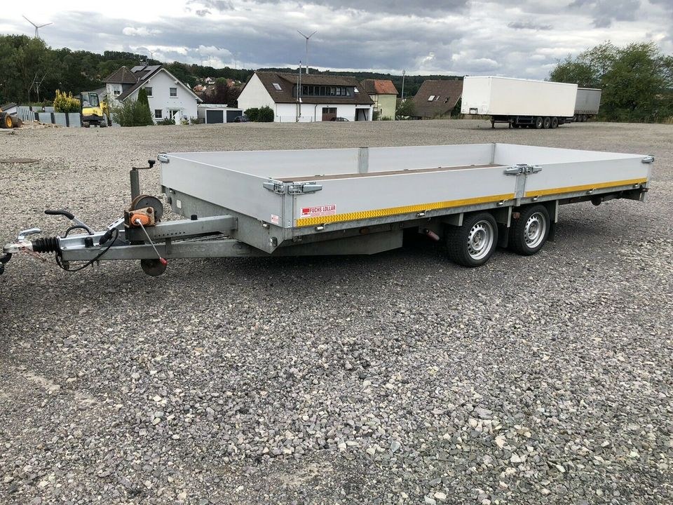Hochlader Plattform Autotransporter Trailer mieten in Mücke – 2