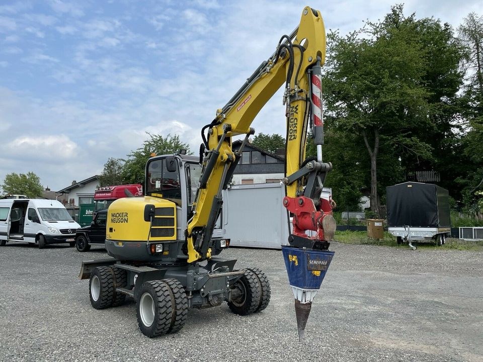 Kegelspalter Bagger Holzspalter Brennholz K&K mieten in Mücke
